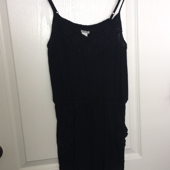 Black Detailed Romper - Picture 3 of 6